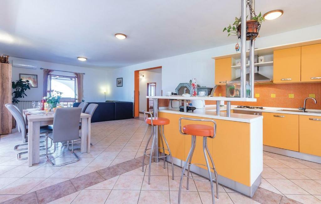 Apartments Klaudija Пула Екстер'єр фото