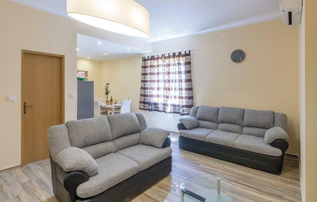 Apartments Klaudija Пула Екстер'єр фото