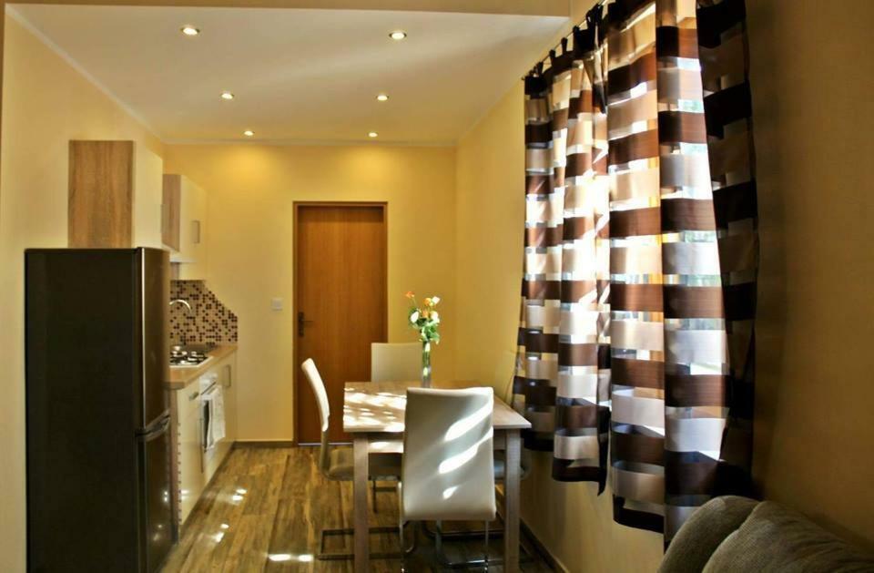 Apartments Klaudija Пула Екстер'єр фото