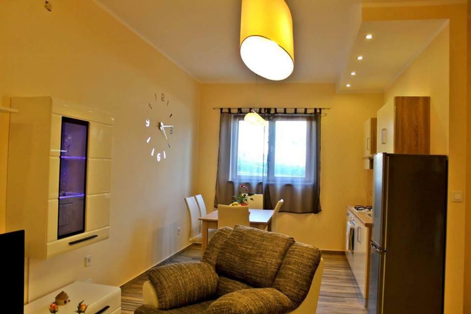 Apartments Klaudija Пула Екстер'єр фото