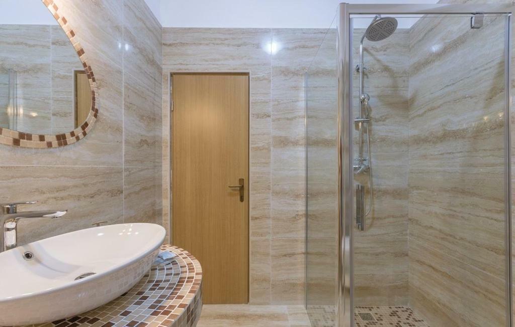 Apartments Klaudija Пула Екстер'єр фото