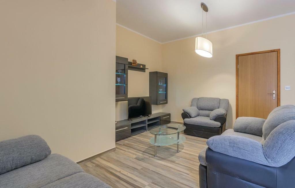 Apartments Klaudija Пула Екстер'єр фото